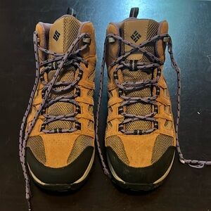 Columbia Women's Crestwood Mid Waterproof Hiking Shoe, Size 9, Tan/Black/Purple
